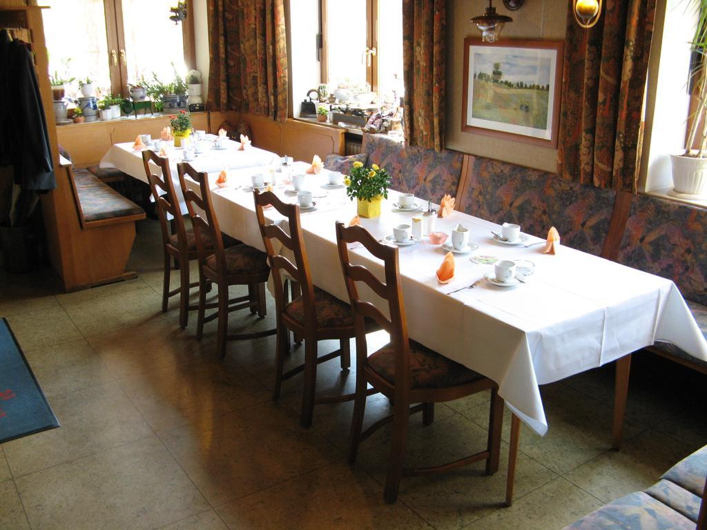 Restaurant - Pension Herrgottstal เครกลิงเงิน ภายนอก รูปภาพ